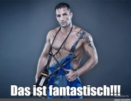 Судя по описанию, фильм немецкого производства. И девушки сантехников вызывали, чтоб они им лунки расширили. Потом девушки полировали сантехникам клюшки, а закончилось тем, что сантехники вставляли девушкам в лунки...флажки