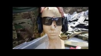 Баллистические (тактические) очки. Которые, к сожалению, наша российская армия до сих пор не может массово закупить и поставить на вооружение, так чтоб каждый солдат имел какую-никакую защиту органов зрения.
* по стандарту MIL-PRF-31013 и выше (то китайское говно, которое продают за пару тысяч страйкболистам, для реальных боевых действий - не годятся).