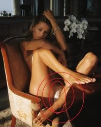 Или это такой вареник пухлый, или это шмель.