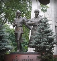 Если наших у"@бков не угомонить, то они и свою историю начнут переписывать.