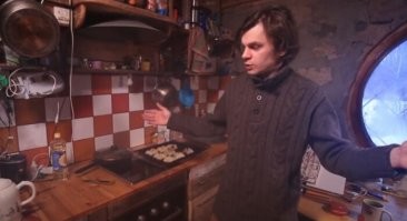 Как в Подмосковье появился дом, в котором все выполнено из мозаики