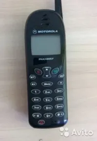 у меня такая была, от обычных батареек работала