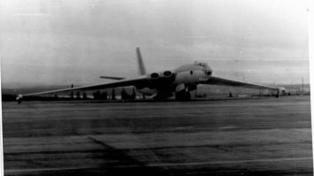 Не Ту-16, просто аэродром тот же