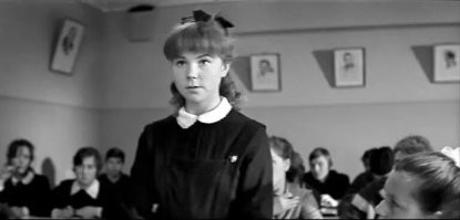 Фильм. "Доживем до понедельника" 1968г. Форма есть, формы нет - чудеса?Тоталитарный совок все же разрешал не носить форму или фильм фантастический?))