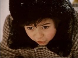 Президента Франции Эммануэля Макрона закидали помидорами