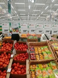 наконец то попал в магаз (ОК) пофоткал примерно те же продукты что и у вас.