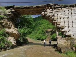 Кому интересно вот так он выглядит чуть издали)