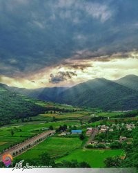 в Иран сейчас отправиться безопаснее, чем в Турцию. И природа там красивая. Был там, ковёр купил и на нём улетел.