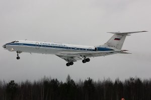 Автор такое остекление было у всех гражданских "Тушек" начиная со 104 и заканчивая 134
