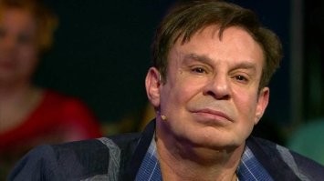точно он