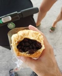 А ноги кривоваты...