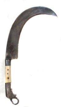 Единственное, что может пригодиться в хозяйстве. Остальное понты диких вождей.