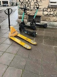 Двухместный самокат.
И подвеска на гидравлике.