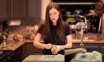 Чего хотят парни, девушки...
 Вот Саша знает - чего хотят мужики...
 Главное - взаимопонимание.