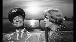 На место пресс-секретаря Белого дома вместо Псаки взяли негритянку и открытую лесбиянку