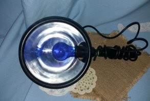 Был ещё Рефлектор Минина, детям тоже очки надевали, чтобы на лампочку не смотрели, но эта совсем другая процедура к кварцеванию не имеет ни какого отношения.