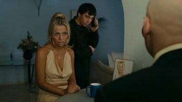 ...Одна медийная личность рассказала... А вообще трудно наверно жить без чувства юмора?