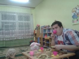 В Гамбурге жена может сдать своего мужа в детский сад для мужчин за 10 евро