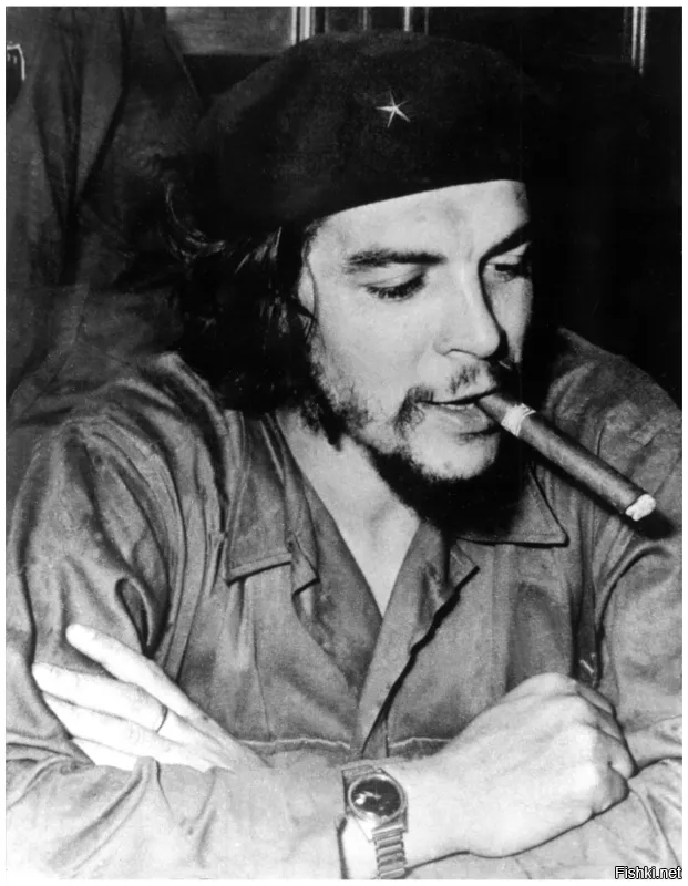 Хотел купить кубинскую сигару. 
А она продаётся по "недемократичной" цене. Вот при СССР курил сигары по 50коп. в алюминиевой тубе. Зря социализм не победил...