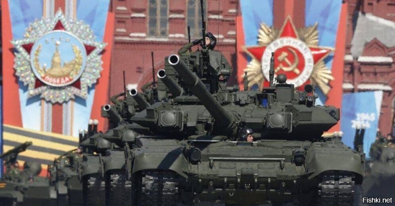 Давайте поговорим о Приднестровье в головах украинского обывателя. Дело тут такое, что они почему-то уверены, что Россия напала и ввела войска в Молдавию. Ну как бы оно все было весело, пока не начинаешь спрашивать, а как эти самые войска туда попали. Ну ввели это понятно, а как именно, вот в чем вопрос (которым можно троллить практически любого украинца)!
Продолжение этого вопроса прямо противоположное, а почему не вывели? А договор о том, что российские части могут пересекать территорию Украины или Молдавии где? Как можно вывести, если тебя банально не пропустят?
А теперь фотофакт: Российские войска вторгаются в Молдавию через Украину (для Гааги).