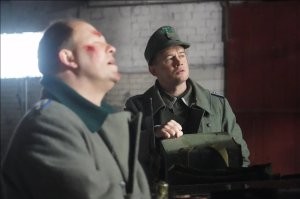 Два этих  "20ти летних" шарика выглядят как то ну очень сомнительно(((