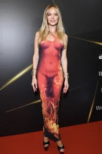 Это у нее борода на пи.з.де?