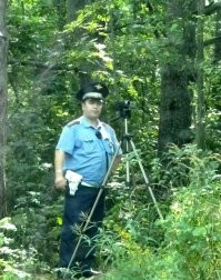 ЖД путей нет,  но все стоят и ждут.
Подстава от ГАИшников?