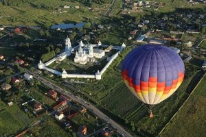 Очень живописное место!!! Особенно летом. Кайтинг, фестиваль воздухоплавателей! Есть где развернуться!