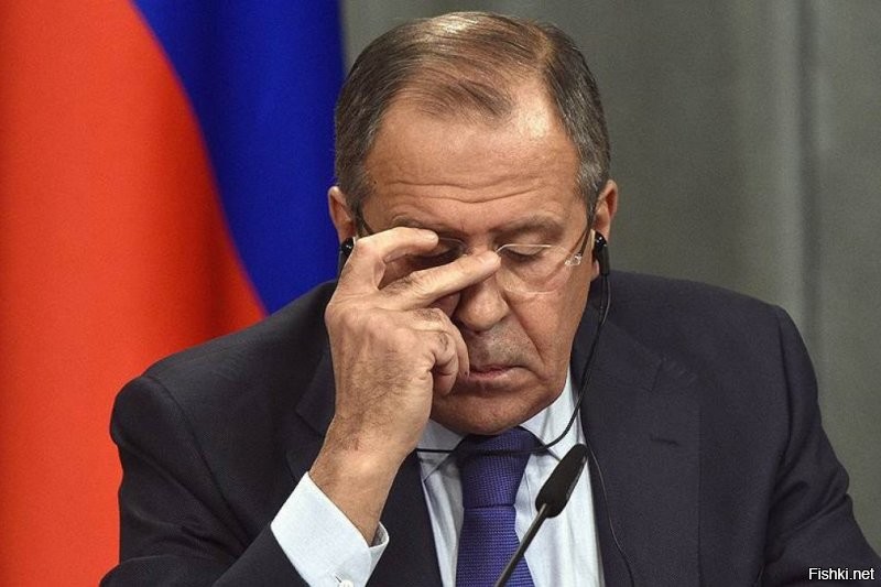 Украинцы решили поджечь российский флаг, но что то пошло не так