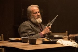 Джефф Дэниелс в сериале "Godless" офигенно сыграл.