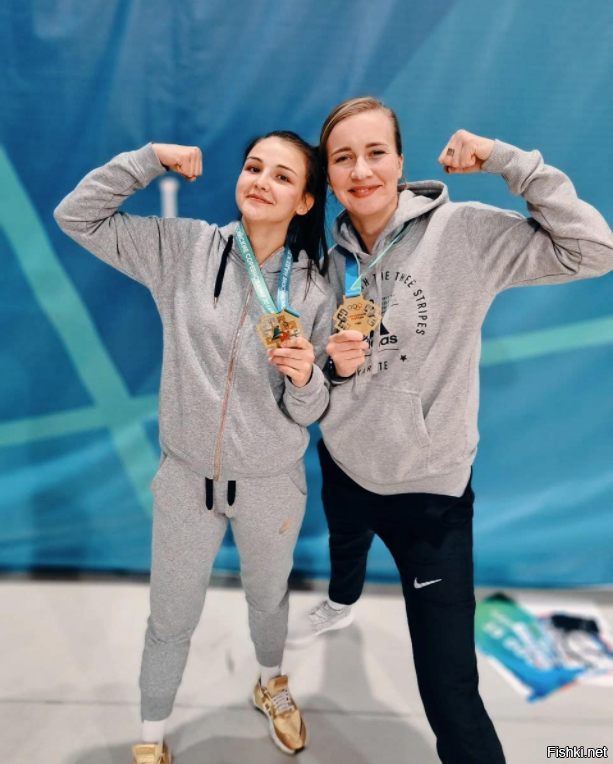 Чемпионки России по каратэ Далия Асадуллина и Иванна Зайцева