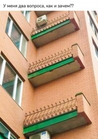 А я кажись знаю что это такое) это так называемые "зеленые дома" или "висячие сады" - у нас в Алмате есть пара таких зданий где сделали такие балконы на которых предполагается выращивать цветы, а то и целые карликовые деревья, вот только у нас похоже деревья закупили не совсем карликовые и они чет очень быстро начали расти, и уже к сдаче здания довольно хорошо на балконах этих вымахали, не помню точного адреса но где то в верхах города стоит такое здание - новостройка, возможно где то в районе альфараби, ну кто видел тот понимает о чем я