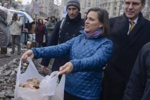 Я бы скорее заподозрил её...