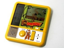 в далеком 84-м году дядя привез из границы вот такое чудо... скольк обессонных ночей я провел, чтобы набрать 1000 очков...