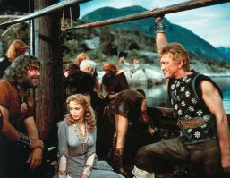 А... Я такое в школе читал. 
 Интересней, когда думаешь, чем власть и элита государства отличаются от жителей страны. И кто правит миром, невзирая на национальности.