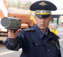 -Тааак, идите сюда, гонщики...