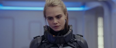 Да ладно вам, деваха обалденная, глазищи - во! Каждый раз с удовольствием пересматриваю!