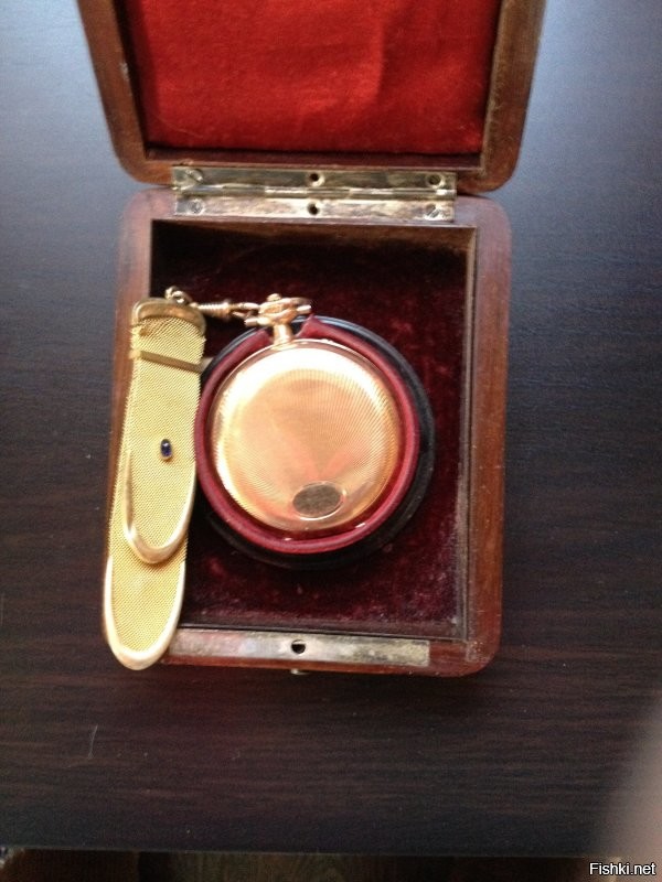 Часы золотые моего дедушки профессора, а ему перешли от его отца погибшего в Первую Мировую