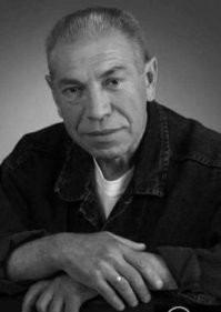 А наш-то, дядя Вова в 45 прогремел!