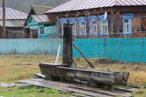 Ульяновская обл. Барышский район. Не знаю как сейчас но 15 лет назад еще работал деревянный водовод от родника