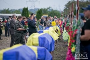 Курение убивает.Особенно путинских сигарет.