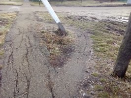 А тут даже за асфальтировали)