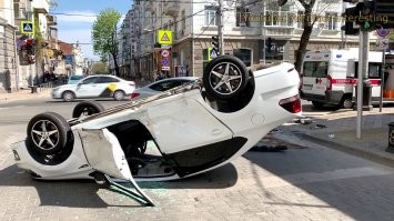 Автомобильные аварии, которые объяснить очень сложно