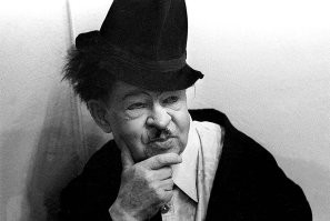 Цирк, супер! Как и театр, это отдельная жизнь. Кстати, клоунада, очень не простое сценическое упражнение. Ну предвосхищая умников со словами, "Я тебе клоун что ли?". На секундочку вспомните, кто такой  Олег Попов, Карандаш, Михаил Шуйдин, Юрий Никулин. Ну что авторитетные для вас люди? Великие? Достойные? Да, и они клоуны (ну или ковёрные).