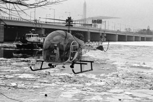 Реальные фото моста, куда упал Боинг:
