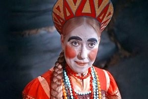 Мне кажется, что воссозданную Нефертити я уже где-то видел.