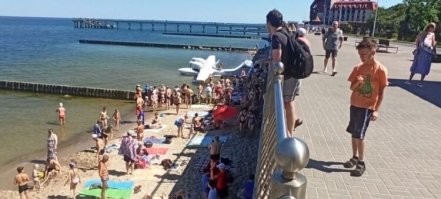 Почему??? У нас отличный курорт. Отдыхающих много. Все очень довольны. Погода отличная и посмотреть есть что. Вот фотки свежие из нашей группы.