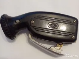 Это жалкая подделка, а вот оригинал