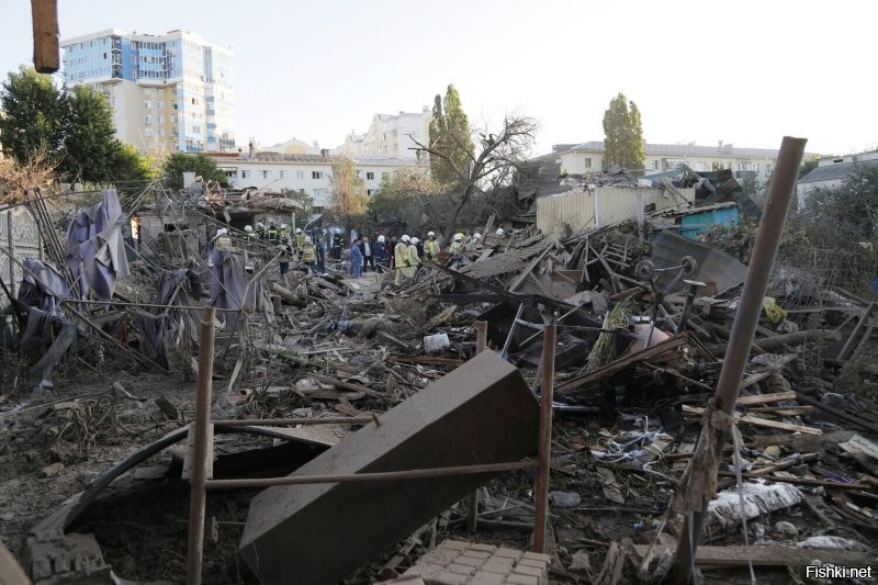Уже сообщили о пяти погибших. 
Baza: число погибших в Белгороде после обстрелов выросло до пяти