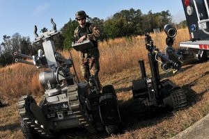 Похоже войну они проиграют и очень быстро , я раньше тоже провод от телефона разматывал на 5 метров :)